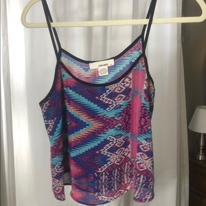 Patterned Flowwy Tank